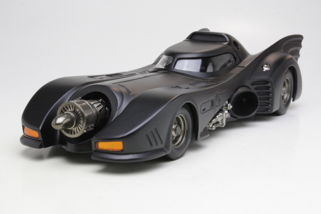 Batmobile 1989 "Batman Returns with M.Keaton as Batman" - Sulje napsauttamalla kuva