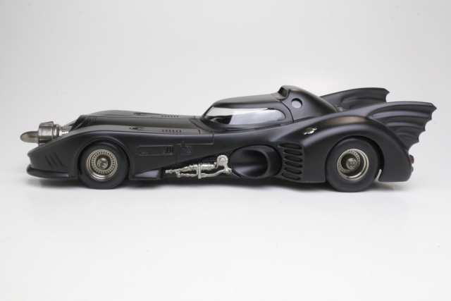 Batmobile 1989 "Batman Returns with M.Keaton as Batman" - Sulje napsauttamalla kuva