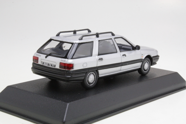 Renault 21 Nevada 1986, silver