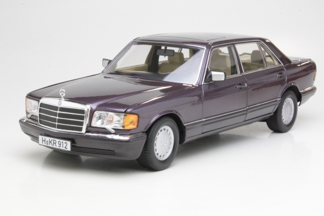 Mercedes 560SEL 1991, purple
