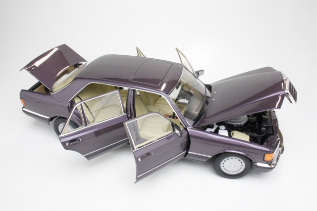 Mercedes 560SEL 1991, purple