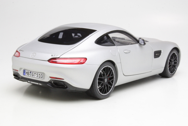 Mercedes AMG GT 2015, silver