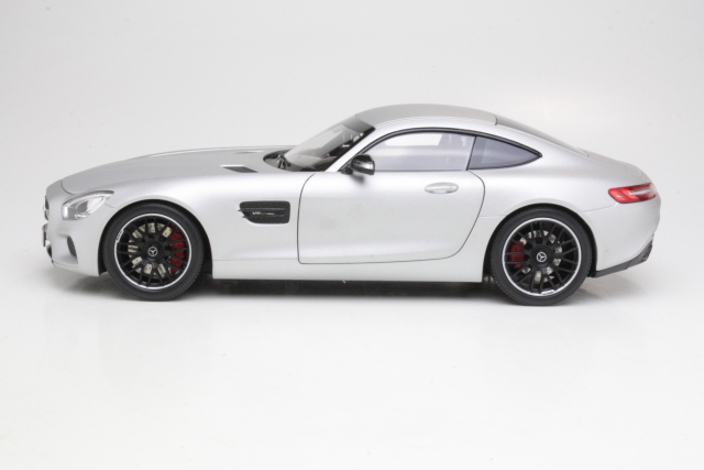 Mercedes AMG GT 2015, silver