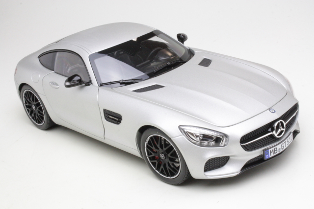 Mercedes AMG GT 2015, silver
