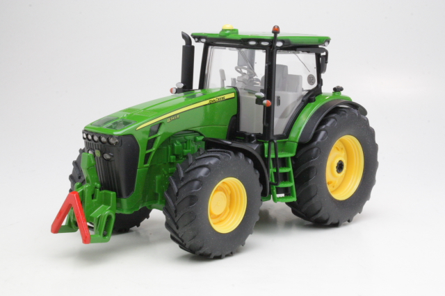 John Deere 8345R "Radio-ohjattava" - Sulje napsauttamalla kuva