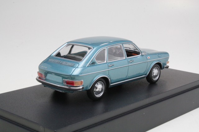 VW 411 1968, turquoise