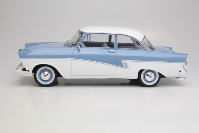 Ford Taunus 17M P2 1957, blue/white