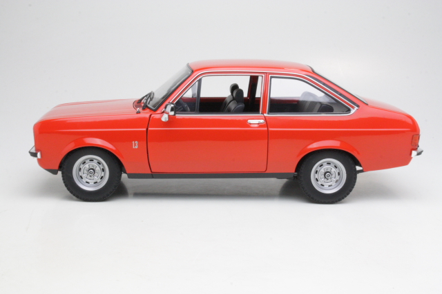 Ford Escort Mk2 1975, punainen - Sulje napsauttamalla kuva