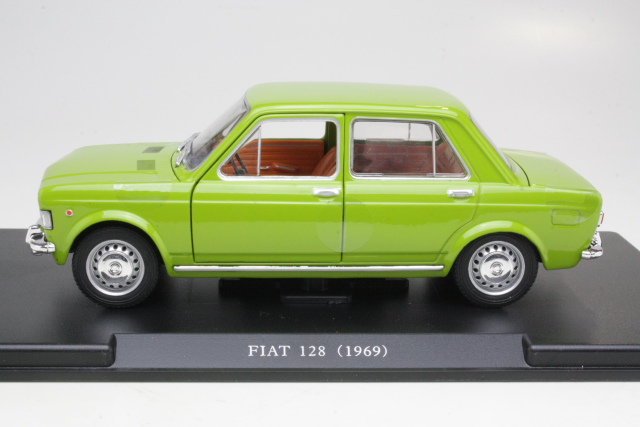 Fiat 128 1969, vihreä - Sulje napsauttamalla kuva