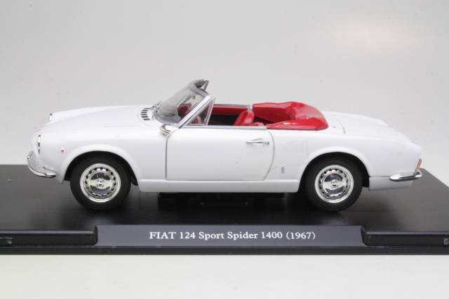 Fiat 124 Spider 1400 1967, valkoinen