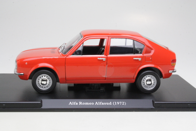 Alfa Romeo Alfasud 1.2 1972, punainen