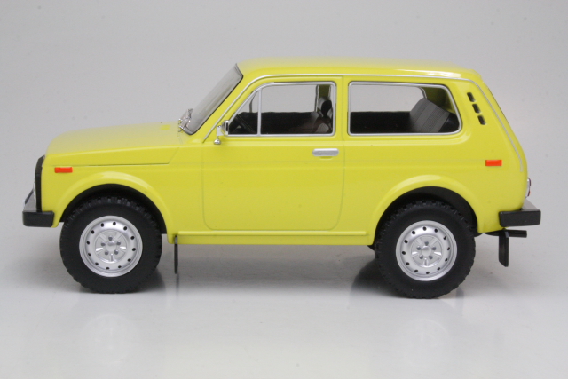 Lada Niva 1977, keltainen - Sulje napsauttamalla kuva