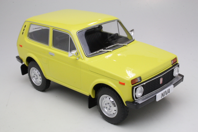 Lada Niva 1977, yellow