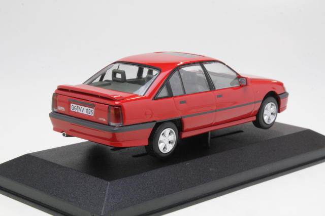 Opel Omega 3000GSi, punainen