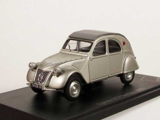 Citroen 2CV Berline 1952, hopeanharmaa