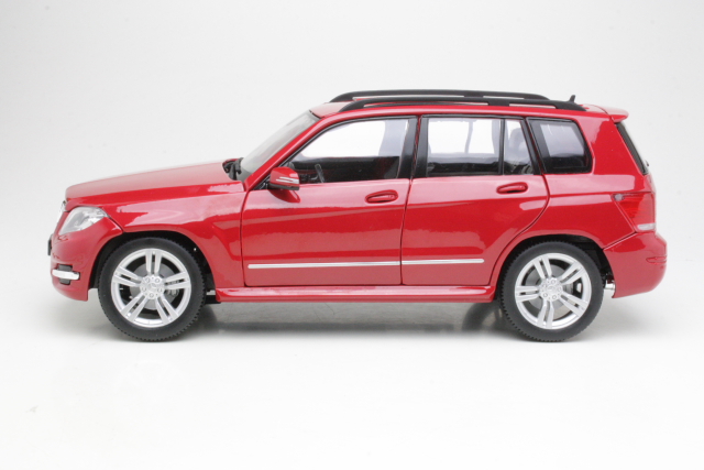 Mercedes GLK-Class, punainen