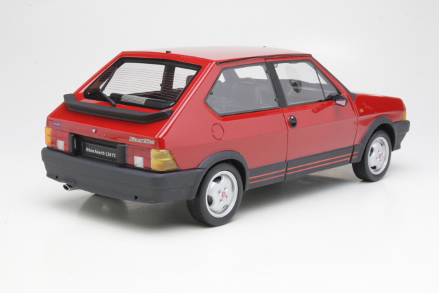 Fiat Ritmo 130TC Abarth 1983, punainen - Sulje napsauttamalla kuva