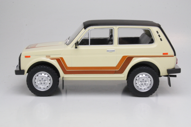 Lada Niva 5000 1981, beige - Sulje napsauttamalla kuva