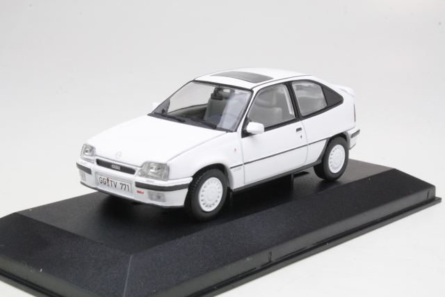 Opel Kadett E GSi 16V, valkoinen