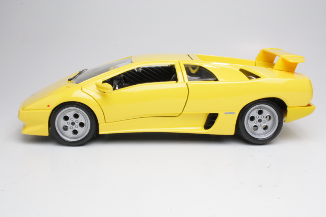 Lamborghini Diablo, keltainen - Sulje napsauttamalla kuva