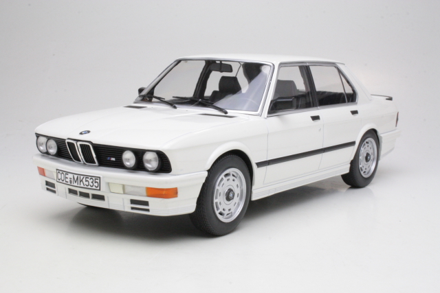 BMW M535i (e28) 1986, valkoinen - Sulje napsauttamalla kuva