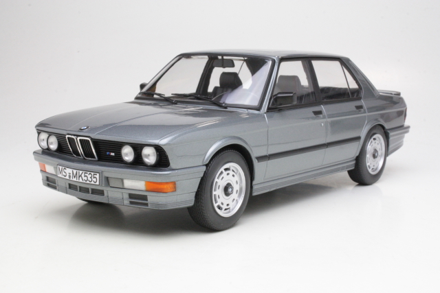 BMW M535i (e28) 1986, harmaa - Sulje napsauttamalla kuva