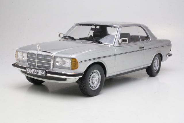 Mercedes 280CE 1980 (C123), silver
