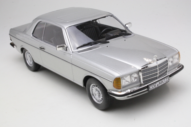 Mercedes 280CE 1980 (C123), silver - Click Image to Close