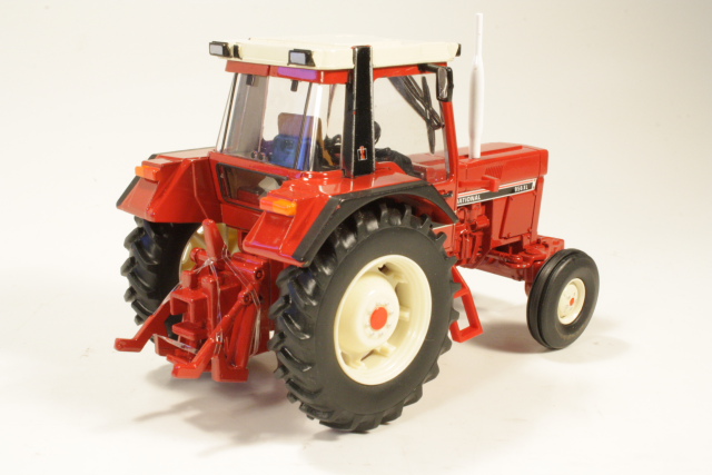 International 956XL 2wd 1982, punainen