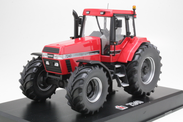 IH Magnum 7240, punainen
