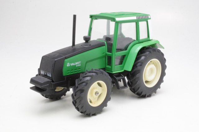 Valmet 8400, green