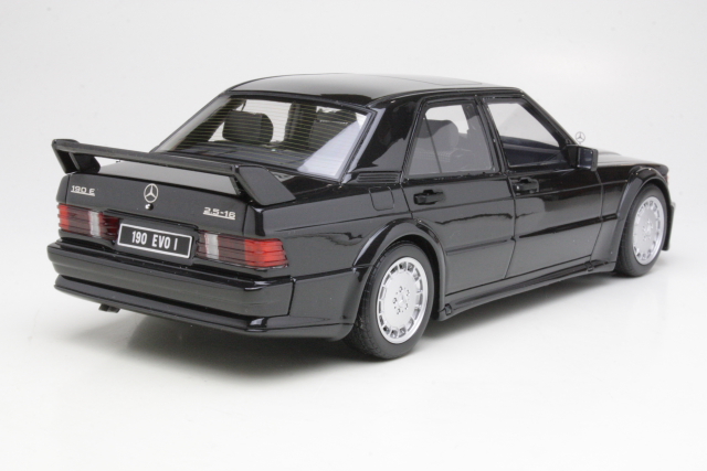 Mercedes 190E 2.5 16V Evo1, black
