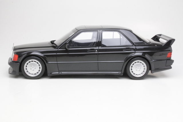 Mercedes 190E 2.5 16V Evo1, musta - Sulje napsauttamalla kuva