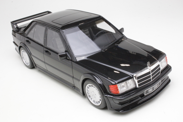 Mercedes 190E 2.5 16V Evo1, musta - Sulje napsauttamalla kuva