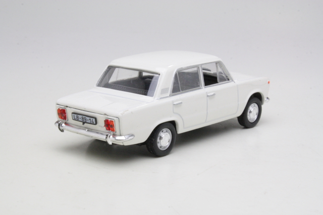 Polski Fiat 125P, valkoinen