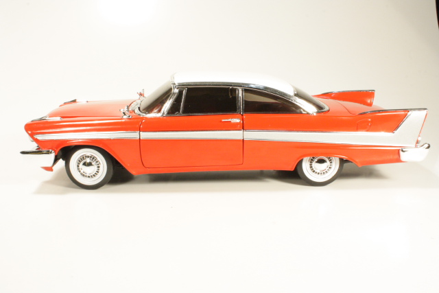 Plymouth Fury 1958, punainen/valkoinen "Christine"