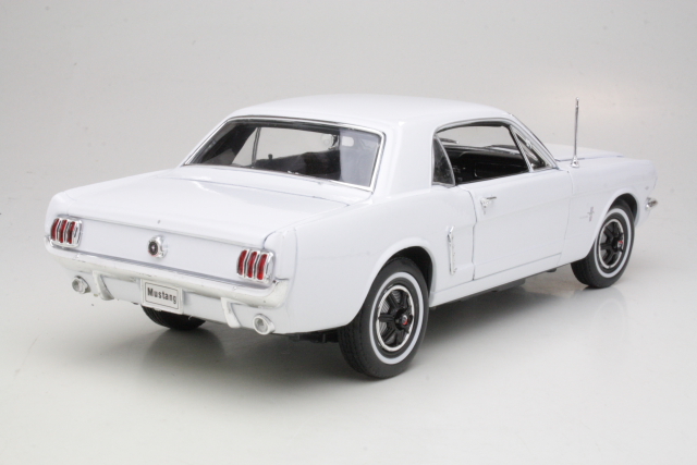 Ford Mustang 1964, valkoinen