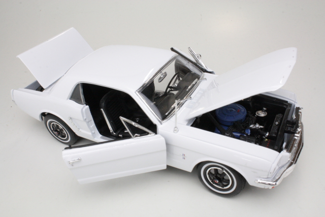 Ford Mustang 1964, valkoinen