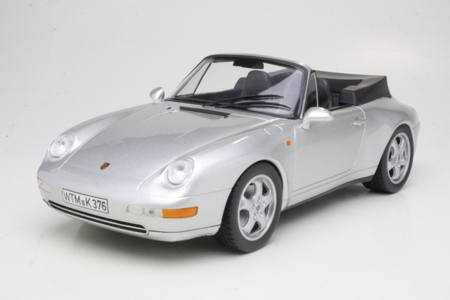 Porsche 911 Carrera Cabriolet 1993, silver
