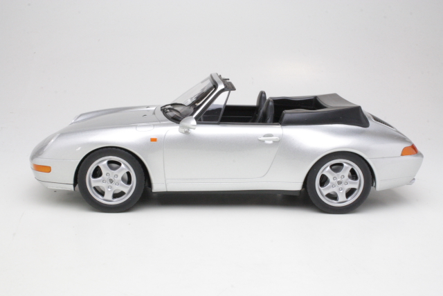 Porsche 911 Carrera Cabriolet 1993, silver