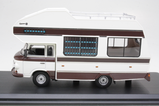 Barkas B1000 1973 Wohnmobil, white/dark red
