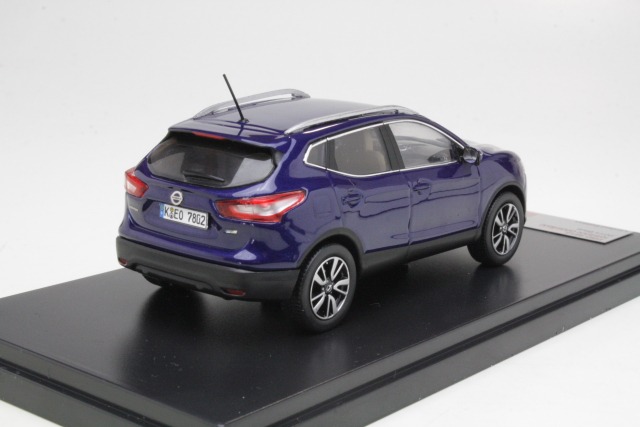 Nissan Qashqai 2014, sininen
