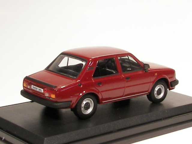 Skoda 120L 1984, punainen