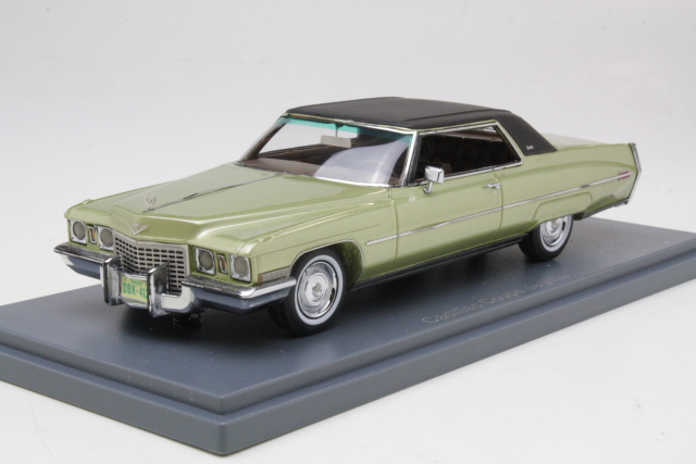 Cadillac Coupe de Ville 1972, green/black