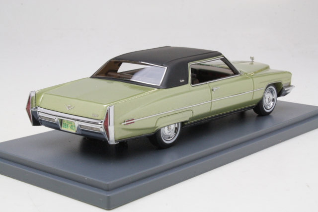 Cadillac Coupe de Ville 1972, green/black