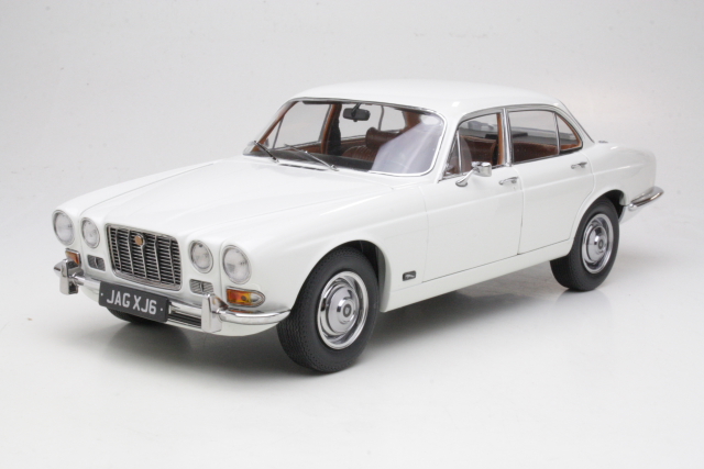 Jaguar XJ6 2.8 1971, valkoinen - Sulje napsauttamalla kuva