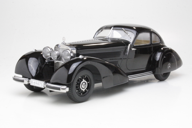 Mercedes 540K Autobahnkurier 1938, musta