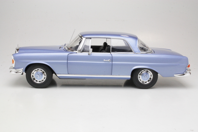 Mercedes 280SE (w111) Coupe 1969, light blue