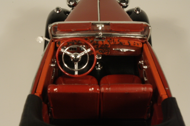 Mercedes 170S Cabriolet "closed" 1950, red/black