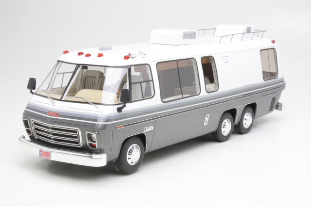 GMC Motorhome 1976, harmaa/valkoinen